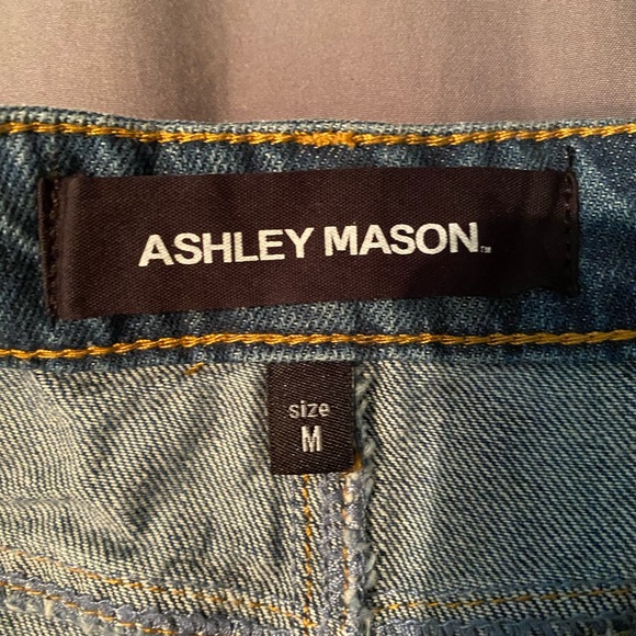 Denim skirt - Picture 2 of 4